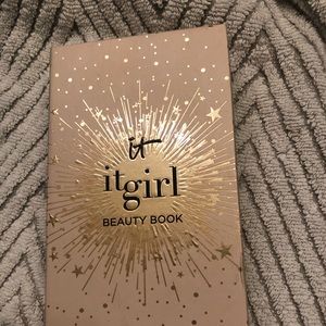 IT girl beauty book